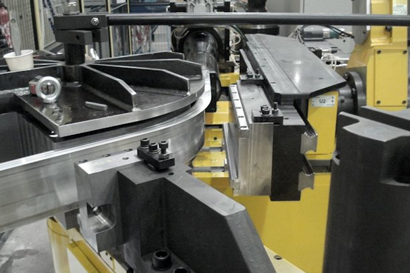 Técnicas de dobra CNC para perfis de extrusão de alumínio personalizados