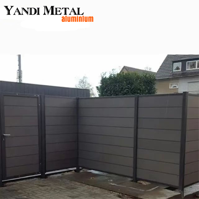Cerca de ripas montada à prova d'água para pátio de jardim recém-projetada Segurança privacidade Cerca de metal de liga de alumínio Cerca do Louvre