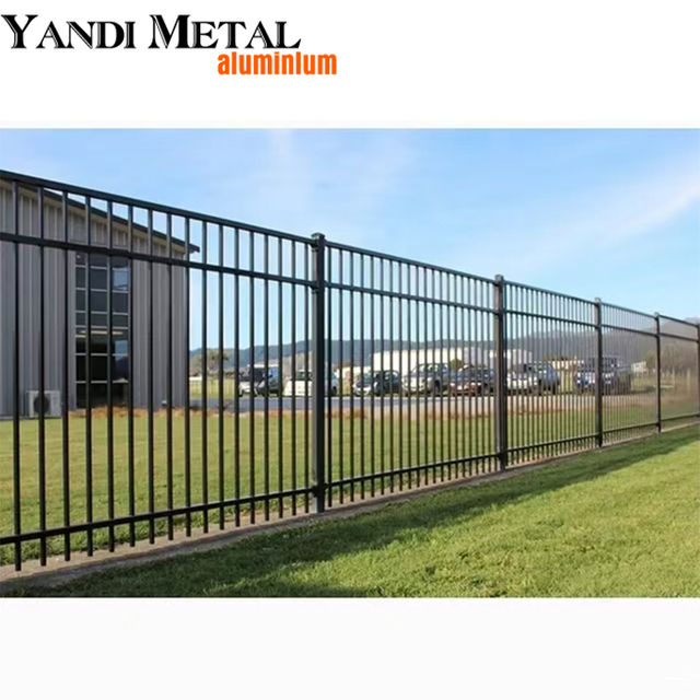 Fabricante de novos painéis de cerca de alumínio de design moderno para cercas de alumínio de segurança de quintal de jardim