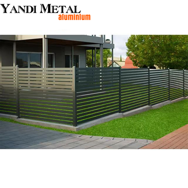 Cerca decorativa de jardim mais vendida Cerca de metal alumínio durável de alta qualidade fabricação personalizada Yandi