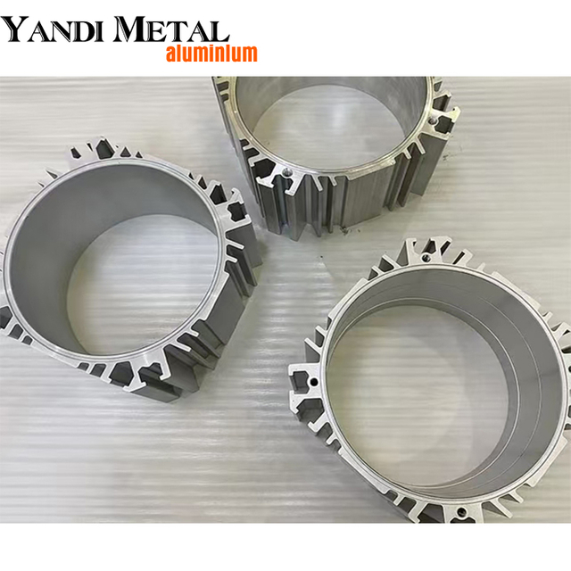 OEM CNC que corta a extrusão de alumínio dos dissipadores de calor do perfil industrial dos dissipadores de calor